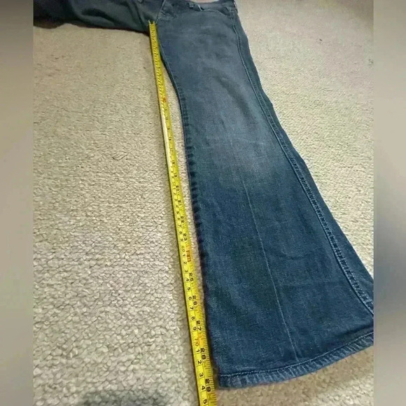7 for all Mankind Bootcut Jean A-pocket style size 28. Denim. - Picture 13 of 16